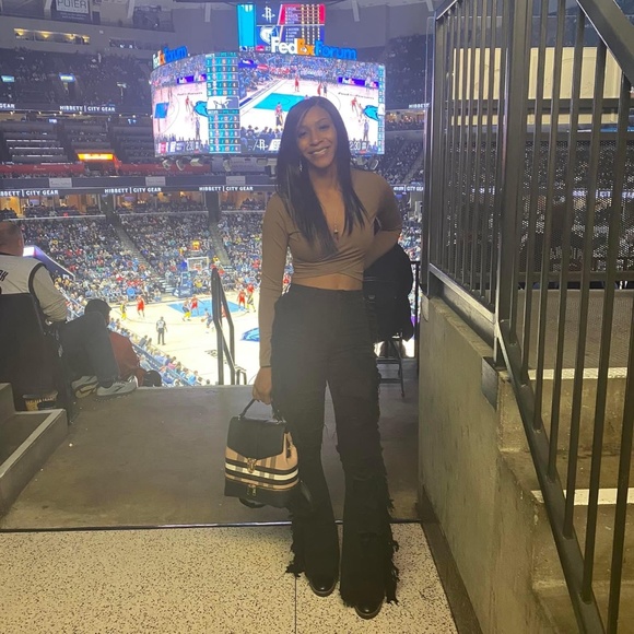 NEW BLACK DENIM DISTRESSED JEANS - Picture 8 of 9